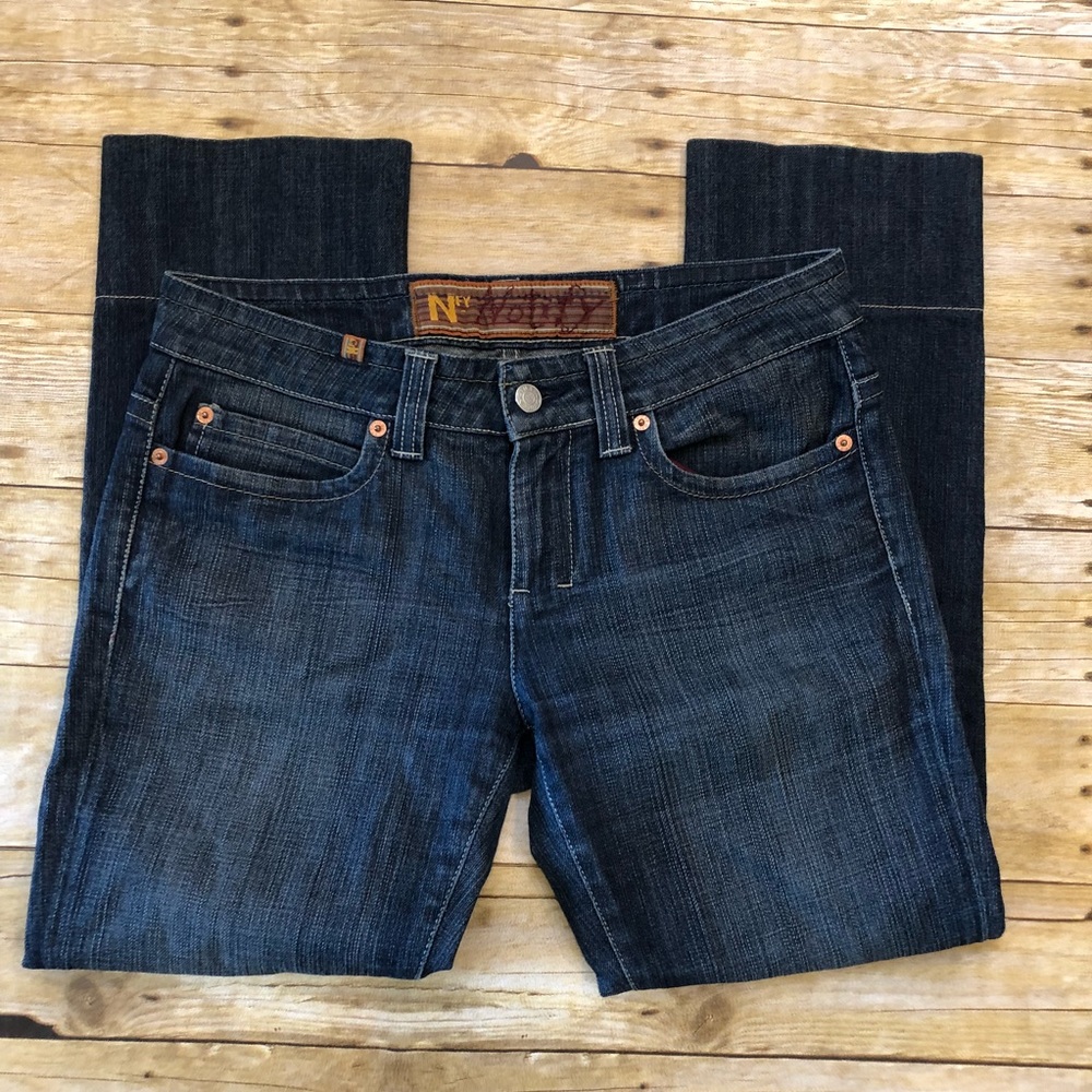NOTIFY | Medium Wash Crop Jeans size 29